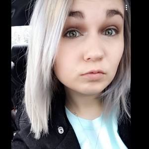 Meet your Posher, Whitney